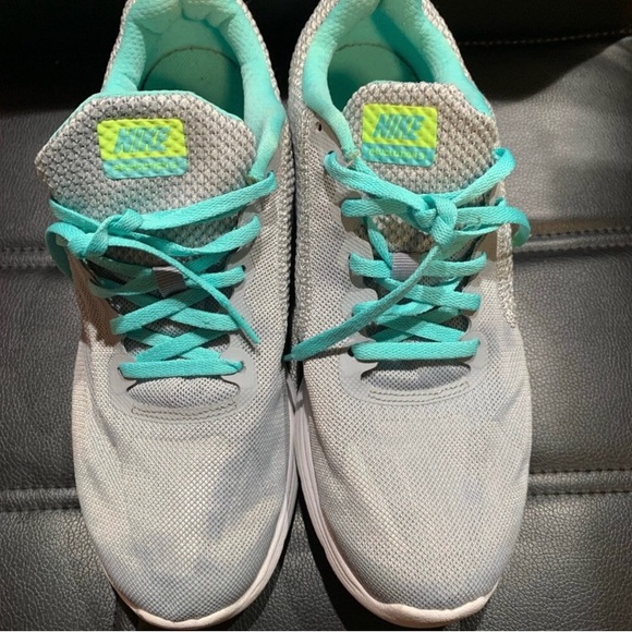 Nike Sneakers - Picture 1 of 6